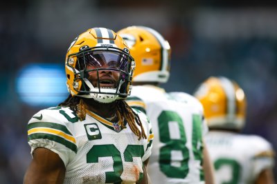 Aaron Jones Agrees To A Reworked Deal To Stay With the Packers