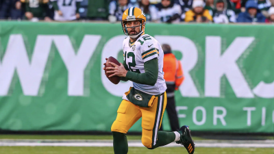 Aaron Rodgers speaks with Jets, teams await decision 