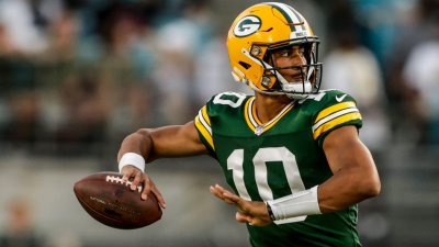 Packers sign Jordan Love to new contract 