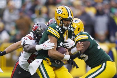 Gut Reactions: Packers lose in embarrassing fashion to Bucs 