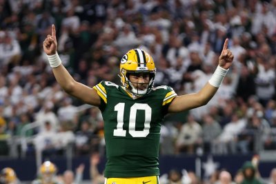 Game Recap: Packers whip on the Cowboys advancing to the Divisional Playoffs
