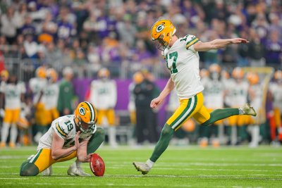 Packers Still Not Sold on Anders Carlson As Their Kicker 