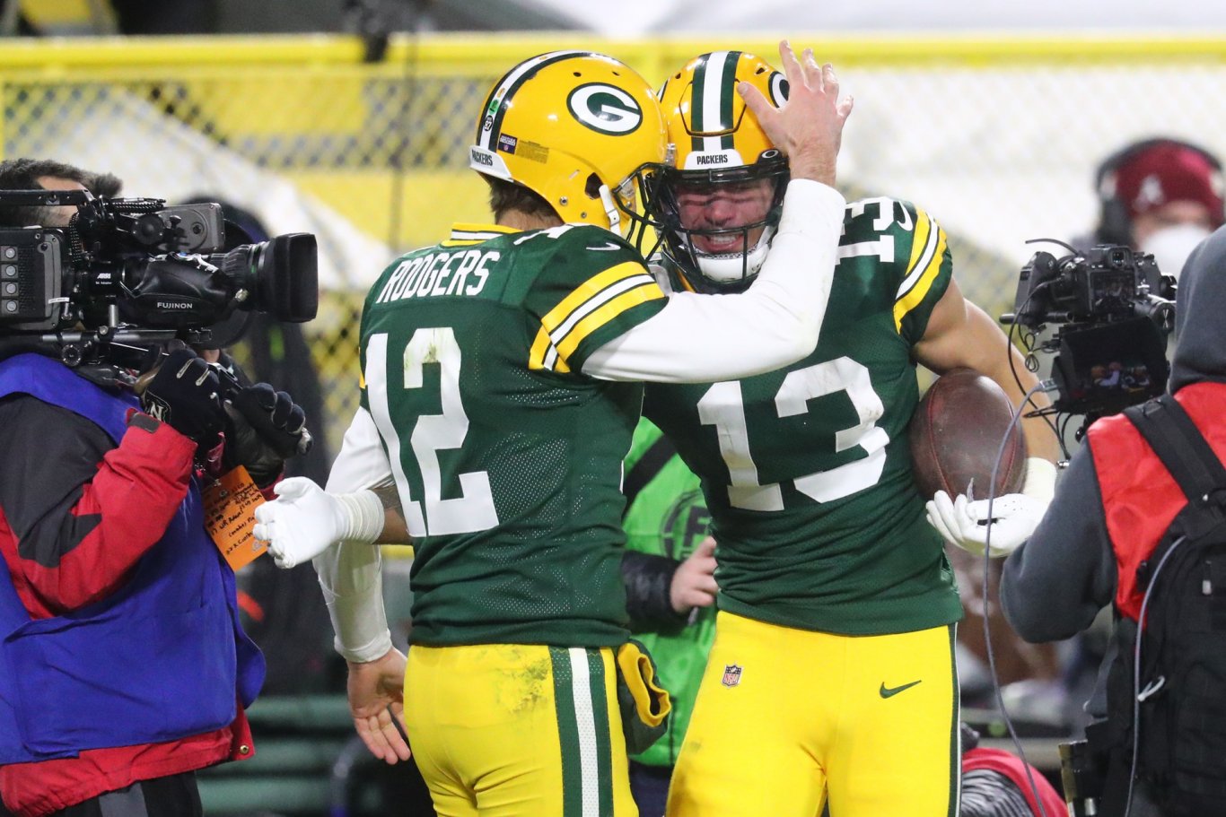 Packers 32 Rams 18: Game Balls and Lame Calls
