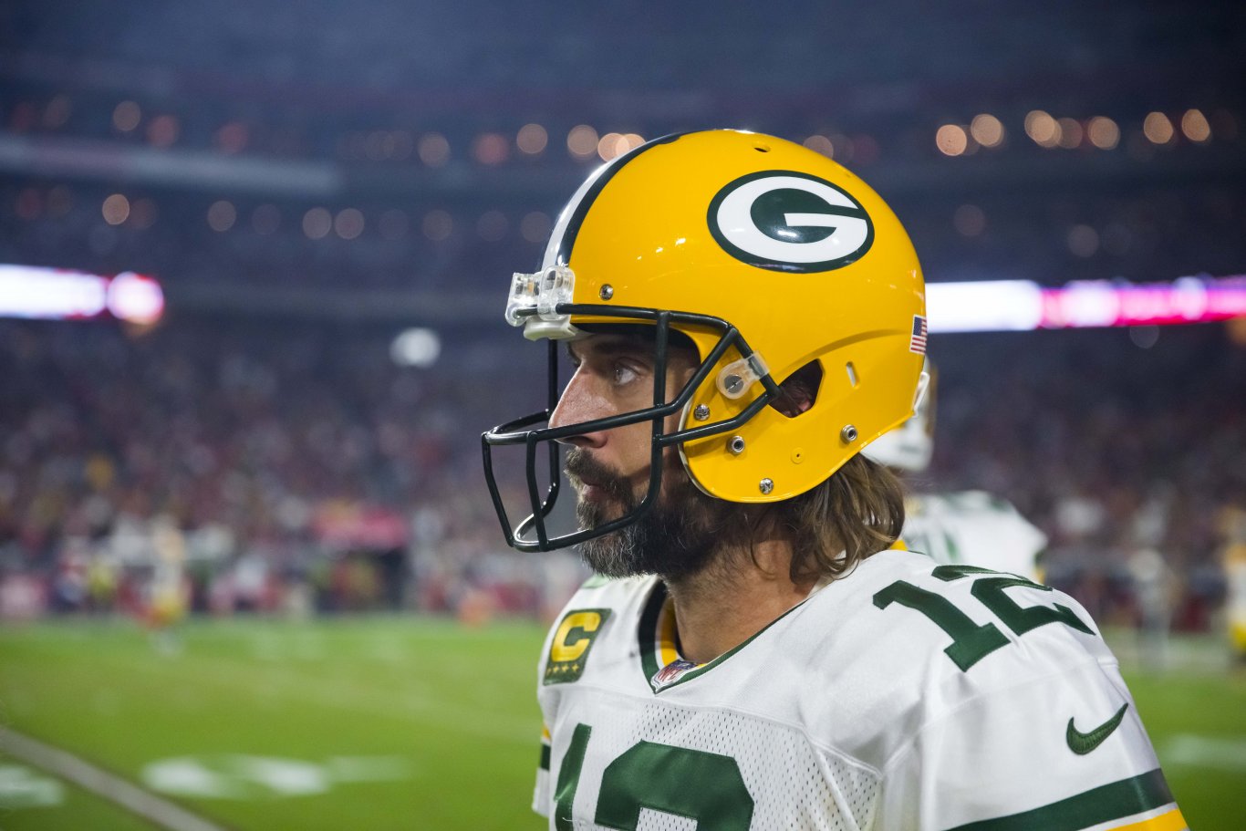Aaron Rodgers barely in Jets practice, raises concerns about